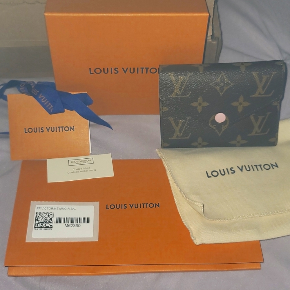 Louis Vuitton Victorine Wallet Rose Ballerine